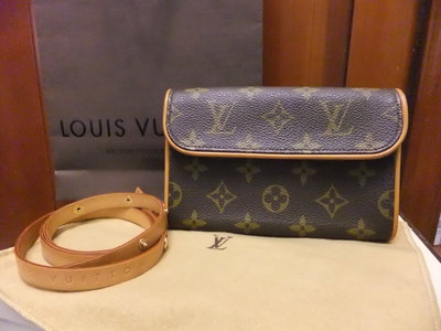 Louis  Vuitton  LV   經典   Monogram  腰包  胸口包   M51855
