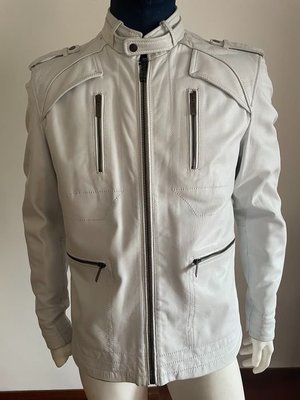 原價18萬正品-義大利製VERSUS白皮夾克-真皮衣機車大衣VERSACE英德法美國天然水晶 LV冬季名牌保暖外套二手
