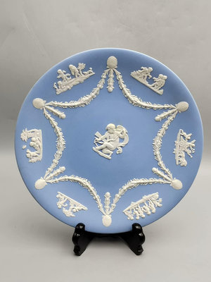 回流精品瓷器英國wedgwood韋奇伍德藍色浮雕賞盤，飾皿盤