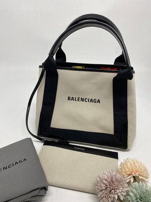 【哈極品】極新美品《 Balenciaga 巴黎世家 NAVY CABAS 白色帆布拼花卉內裡 手提包/》