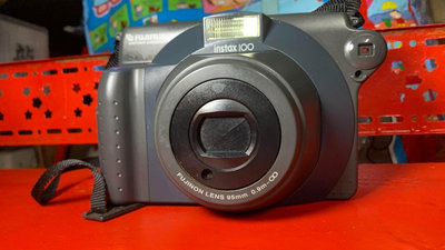 Fujifilm Instax 100 拍立得相機電池不過電