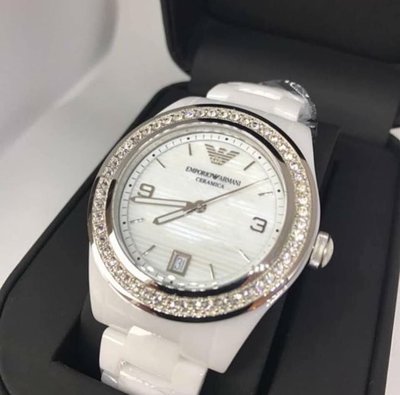 EMPORIO ARMANI 白色珍珠母貝錶盤 水鑽圈 白色陶瓷錶帶 石英 女士手錶AR1426