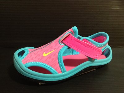 Nike 女孩 兒童涼鞋 中童 包腳趾頭設計 耐磨耐滑 耐水性 戲水涼鞋 黏貼帶設計 1、2、3y倉2only