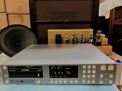STUDER D732 錄音室專用CD播放機一台(功能良好)
