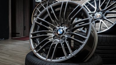 國豐動力 M3 E90 E92 正廠 BMW 全新鋁圈 後面二個 可以拆買 現貨供應 歡迎洽詢 價格為單價