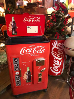 可口可樂 Coca Cola 大型冰桶 冰箱 可樂冰桶 飲料冰箱 啤酒冰桶 復古 美式 早期 可口可樂收藏 大冰桶 酒吧