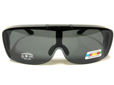 e視網眼鏡   e視網-C-P   WP2308(可掀式可內戴近視眼鏡或老花眼鏡)偏光運動太陽眼鏡(檢驗合格)