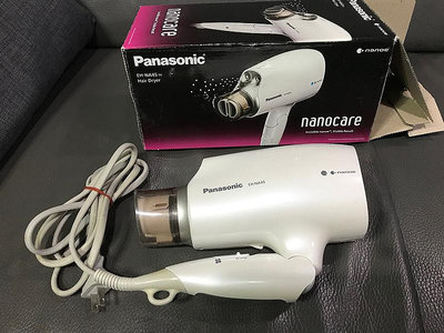 二手 Panasonic 國際牌 水離子吹風機 EH-NA45 泰國製造  (配件如圖) 功能正常  出售物如圖  有使用痕跡 完美者勿標