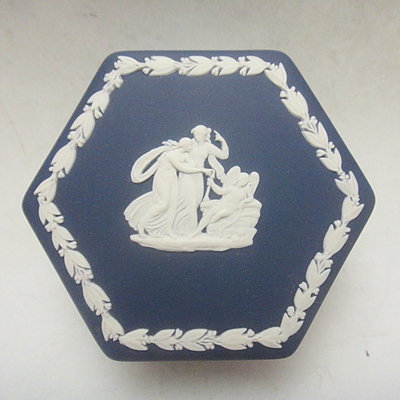 【二 三 事】英國製Wedgwood波特蘭碧玉浮雕六角形珠寶盒/飾品盒