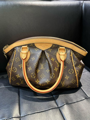 【EZ兔購】正品 LV Louis Vuitton 水餃包 m40143 二手商品