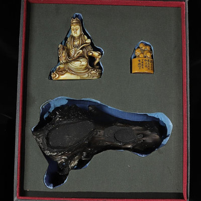珍藏壽山石雕刻如意觀音菩薩與瑞獸鈕印章一套，瑞獸印章尺寸為4.4×2.6×6.5厘米、觀音 舊藏老貨 老物件 古玩擺件【古玩典藏】4124