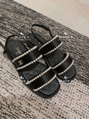 【BLACK A】精品CHANEL 22P春夏新款 黑色真絲緞面珍珠涼鞋