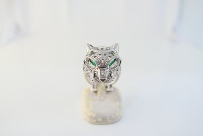 [吉宏精品交流中心]6.42錢 美洲豹造型 天然鑽石 18白K金 戒指 男戒(類CARTIER)