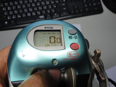 釣龍蝦，日本製 ryobi 手動數字捲線器VS600ti (單手下押出線)