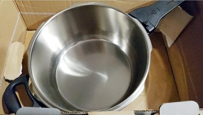 德國製 silit 壓力鍋  湯鍋 鍋身( 不含蓋）4.5L  可當一般湯鍋使用  德國製品質有保證 現貨即出