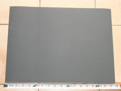 台灣製大張水砂紙-適用於砂紙機及美術系作粉彩畫或拼布止滑砂紙畫使用-規格可訂製 (耐水細砂紙)