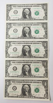 美金2013年一元五連體鈔