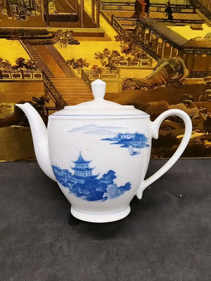 新 90年代醴陵群力藍雙鳳款《黃鶴樓》茶壺，連蓋高18厘米，柄至