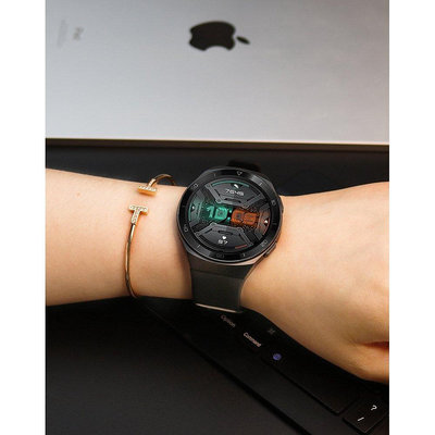 全館免運 22MM 錶帶 於華為 Watch GT2e手錶錶帶 華為GT2E矽膠腕帶 素色運動手錶替換錶帶 防水 透氣腕
