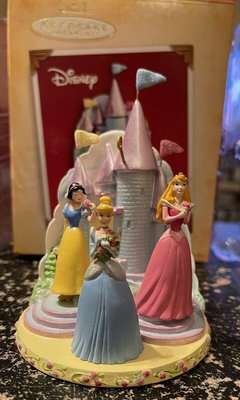 賀曼hallmark迪士尼合作款公主擺件  三位公主在城堡等