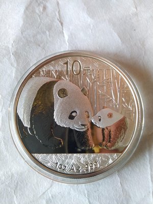 丁香之家---2011年熊貓紀念銀幣1盎司純度999