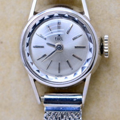《寶萊精品》EBEL 玉寶銀白鑽型袖珍手動女子錶