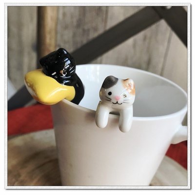 貓咪湯匙 杯緣 吊掛湯匙 攪拌棒 陶瓷 療癒 創意小物 貓奴必備 白貓 黑貓 日本 現貨 [玩泥巴]