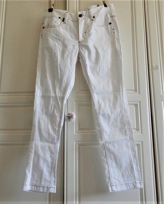 專櫃品牌JO-AN(瓊安)的abito系列帥氣白色牛仔褲 S號