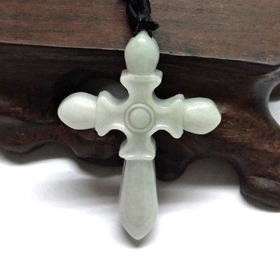 【蓁寶閣】天然緬甸翡翠緬甸玉 神聖十字架造型吊飾項鍊