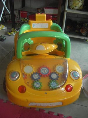 瑤瑤小舖@大型兒童玩具車.有後視鏡(可調),自取價500