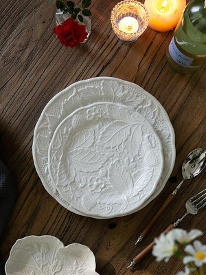 重工法式浮雕草莓葡萄陶瓷餐盤 歐式 碟子 西餐復古甜品英式家