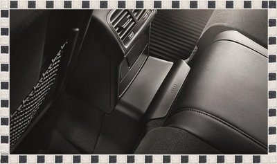 Audi德國原廠B8 B8.5 A4 S4 RS4 Sedan Avant 中央踏墊 橡膠墊 跨橋 防汙墊 過橋 腳踏墊