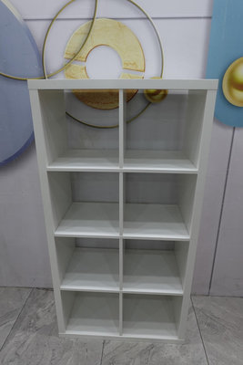 台北二手家具 推薦-IKEA 宜家 白色 八格櫃 書櫃 層櫃 層架 格櫃 展示櫃 收納櫃 分層櫃 儲物櫃 傢俱 避風港
