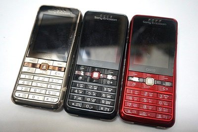 ☆手機寶藏點☆ Sony Ericsson G502 亞太4G可用 手機《附電池+旅充或萬用充》功能正常 ZZ200