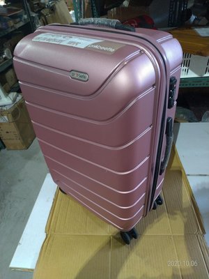 [全新NG福利品庫存出清] 萬國通路旗下品牌 24吋行李箱 旅行箱 (粉玫紫)