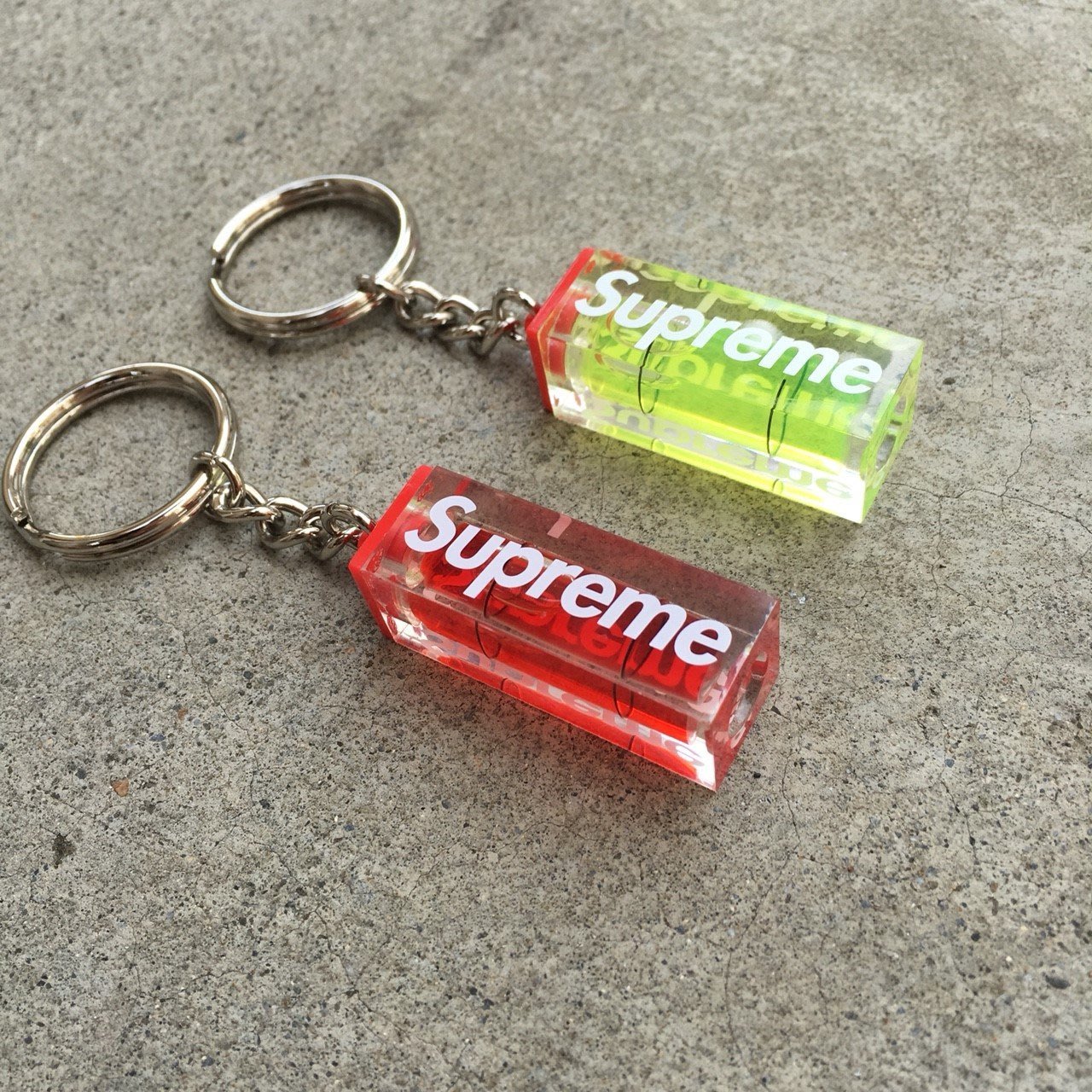 supreme spirit level keyring