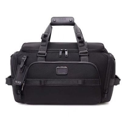 小Z代購#TUMI 232722D 黑色 彈道尼龍防水材質搭皮革 多夾層 休閒手提袋 旅行袋 斜背 肩背 背面可插行李箱 運動包 旅行 限時促銷