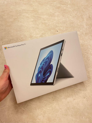 微軟Surface Pro 7+ i5 8G 128G 白金平板電腦 TFN-00009 (含鼠/筆電包/黑色鍵盤）