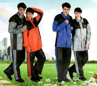 天龍牌 城市風 塑膠套裝雨衣 高級PVC無毒塑膠布 兩件式 兩截式雨衣+雨褲