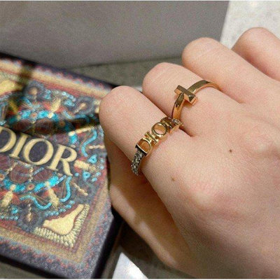 直購#Dior迪奧 戒指Dior 字母logo水鑽 金色戒指 指環 R1009 現貨