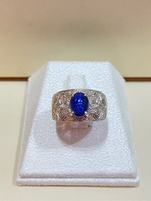 2.7克拉天然藍寶石鑽石戒指，搭配23分鑽石，超值優惠價48800元，出清商品只有一個！款式年輕不老氣，藍寶石超輕透顏色超美，加送寶石鑑定書
