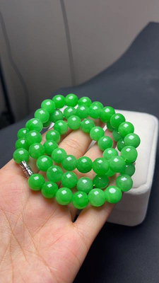翡翠項鍊陽綠色 真好看 尺寸10毫米 56顆珠子 529