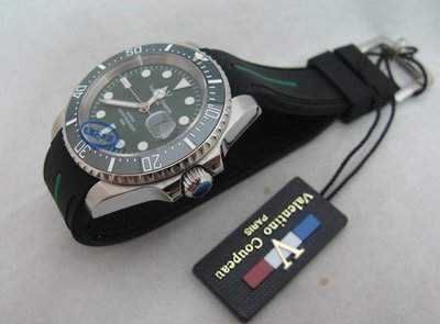 Valentino Coupeau 范倫鐵諾 綠水鬼陶瓷框100米水晶防刮鏡面石英矽帶腕錶型號:61589ASG