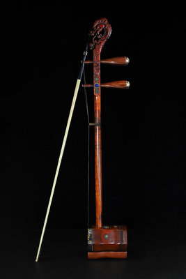 （長期有貨）民藏弓弦樂器花梨木雕刻龍頭二胡一把，長83公分，寬15.5公分，2600，搭配盒子， ZZCL12971