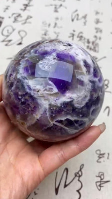 t526天然紫水晶球擺夢幻紫色水晶居家飾品，原石打磨，隨手一2298 水晶 原石 把件【玲瓏軒】