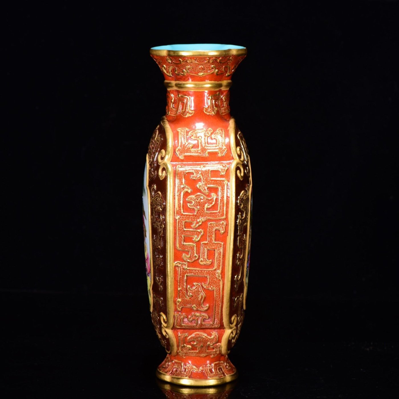 清乾隆年琺瑯彩雕刻鎏金西洋人物紋扁瓶20*11m30001384 瓷器琺瑯粉彩 