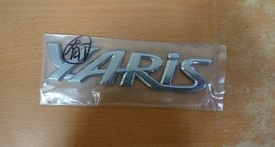 汽車材料前哨站 TOYOTA 豐田 YARIS 06 後蓋標誌 YARIS 標誌
