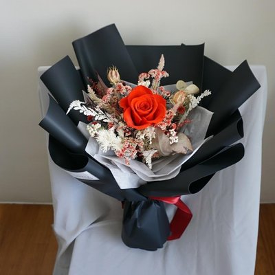 《Roof Garden Workshop》【預購】永生大玫瑰韓式乾燥花束/拍照/佈置/求婚/生日/情人節花束
