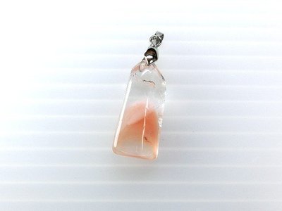 [Disk水晶][粉紅夢幻]稀有粉紅兔毛金字塔水晶柱墜(原礦直接拋光)HJ-36