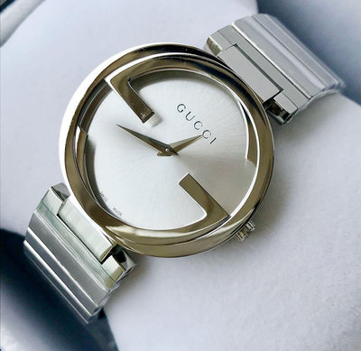 GUCCI Interlocking G 銀白色錶盤 銀色不鏽鋼錶帶 石英 女士手錶 YA133308